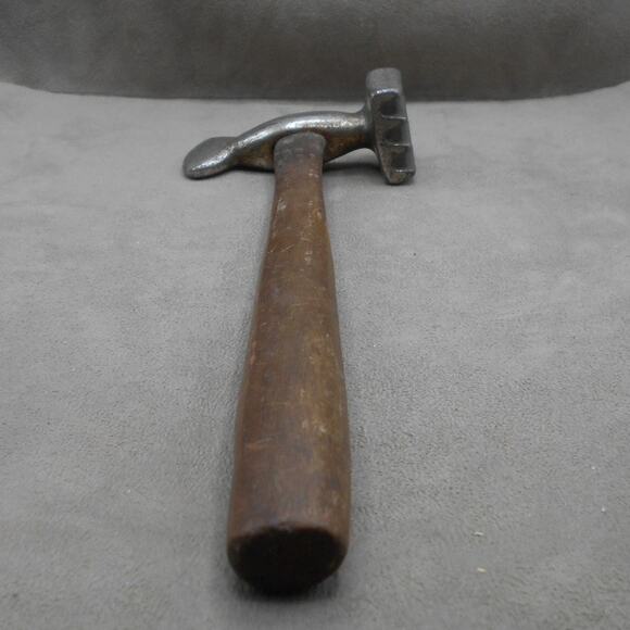 Vintage Meat Mallet Tenderizer Hammer Primitive Farmhouse Wooden Handle - Picture 6 of 8